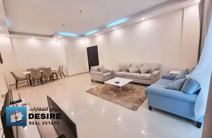 Apartment - 2 Bedrooms - 3 Bathrooms for rent in Al Juffair - Capital Governorate