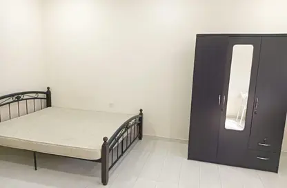 Apartment - 1 Bathroom for rent in Zinj - Manama - Capital Governorate