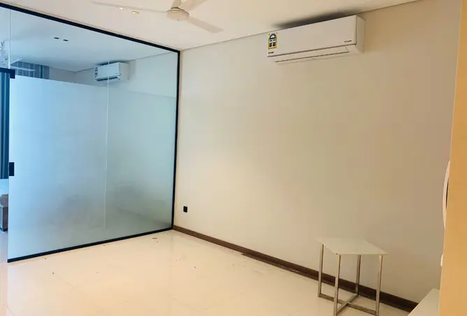 57493100 - Property Image 3