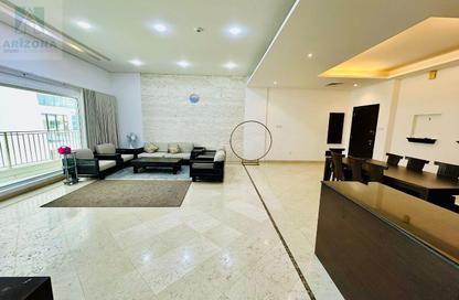 Apartment - 2 Bedrooms - 3 Bathrooms for rent in Al Juffair - Capital Governorate