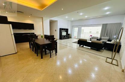 Apartment - 2 Bedrooms - 3 Bathrooms for rent in Al Juffair - Capital Governorate