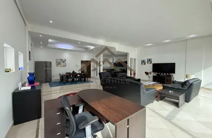 Apartment - 2 Bedrooms - 3 Bathrooms for sale in Al Juffair - Capital Governorate