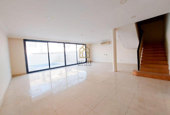 52700805 - Property Image 3