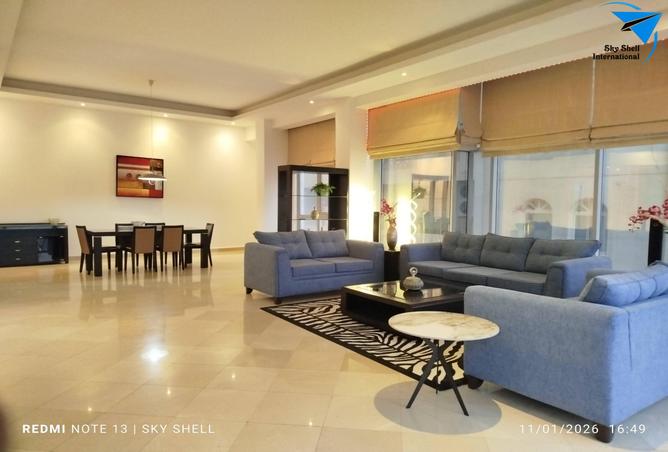 989391 - Property Image 3