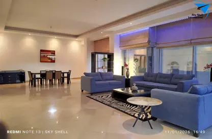 Apartment - 2 Bedrooms - 3 Bathrooms for rent in Al Juffair - Capital Governorate