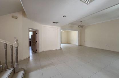 Villa - 4 Bedrooms - 5 Bathrooms for rent in Mahooz - Manama - Capital Governorate