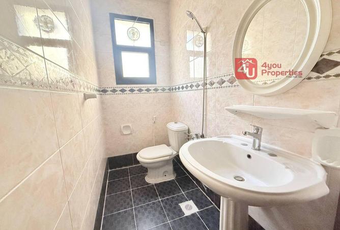 993967 - Property Image 2