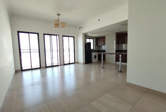 996166 - Property Image 2