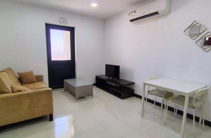 Apartment - 1 Bedroom - 1 Bathroom for rent in Exhibition Road - Hoora - Capital Governorate