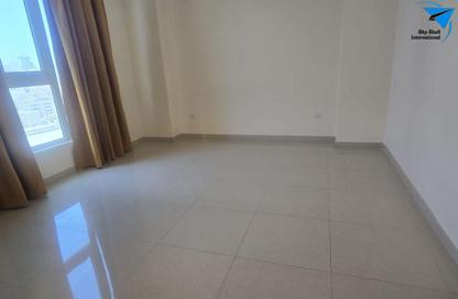 Apartment - 1 - 2 for rent in Al Burhama - Manama - Capital Governorate