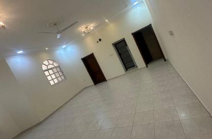 Apartment - 2 Bedrooms - 2 Bathrooms for rent in Jurdab - Central Governorate