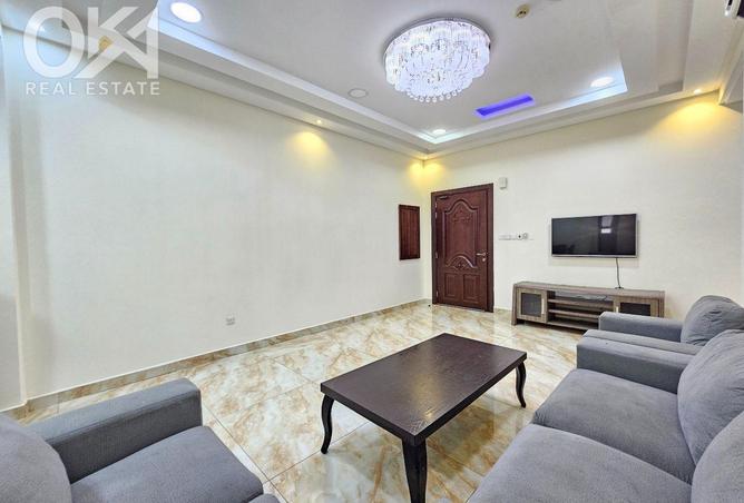 987333 - Property Image 2