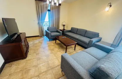 Apartment - 2 Bedrooms - 3 Bathrooms for rent in Sanabis - Manama - Capital Governorate