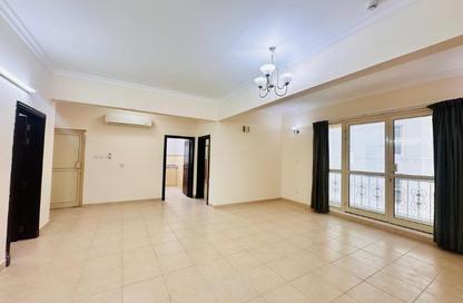 Apartment - 3 Bedrooms - 3 Bathrooms for rent in Um Al Hasam - Manama - Capital Governorate