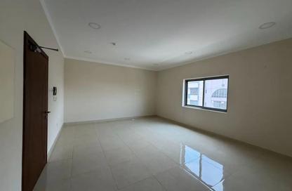 Office Space - Studio - 2 for rent in Jid Ali - Central Governorate