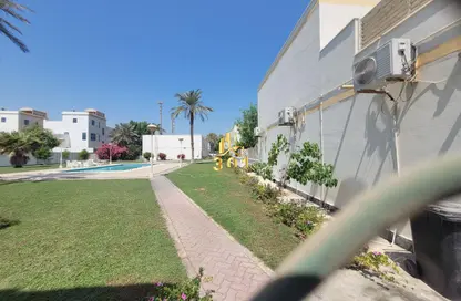 Compound - 6 Bedrooms - 4 Bathrooms for rent in Saar - Northern Governorate