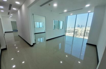 Office Space - Studio - 2 for rent in Seef - Capital Governorate