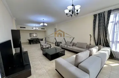 شقة - 2 غرف نوم - 2 حمامات للايجار في شارع المعارض - الحورة - محافظة العاصمة