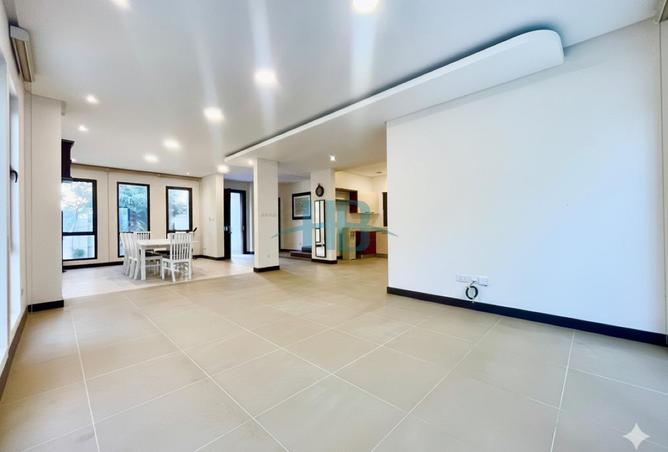 993551 - Property Image 3