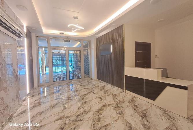 55861669 - Property Image 2