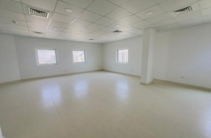 Office Space - Studio - 2 Bathrooms for rent in Um Al Hasam - Manama - Capital Governorate