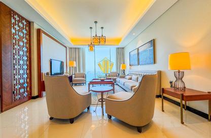 Apartment - 3 Bedrooms - 5 Bathrooms for rent in Al Juffair - Capital Governorate