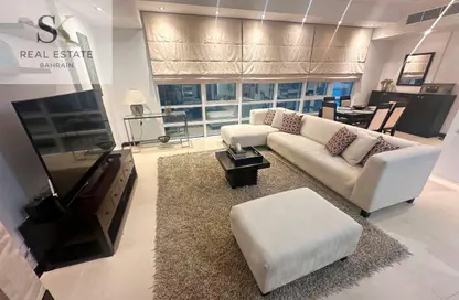 Apartment - 2 Bedrooms - 3 Bathrooms for rent in Al Juffair - Capital Governorate