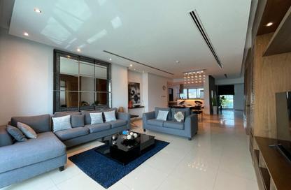 Apartment - 3 Bedrooms - 5 Bathrooms for sale in Reef Island - Capital Governorate