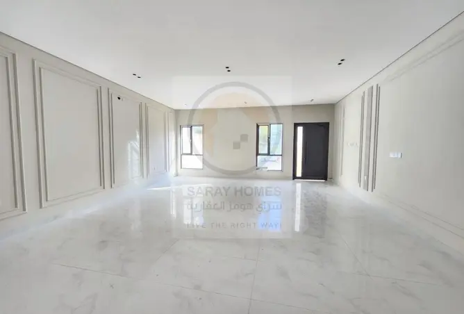 56300609 - Property Image 2