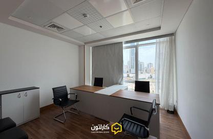مكتب - 4 غرف نوم - 1 حمام للايجار في السيف - محافظة العاصمة