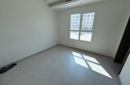 Office Space - 2 Bedrooms - 2 Bathrooms for rent in Seef - Capital Governorate
