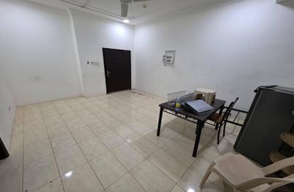Apartment - Studio - 1 Bathroom for rent in Sitra - Central Governorate