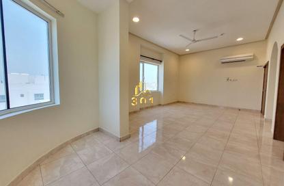Apartment - 2 Bedrooms - 2 Bathrooms for rent in Janabiya - Northern Governorate