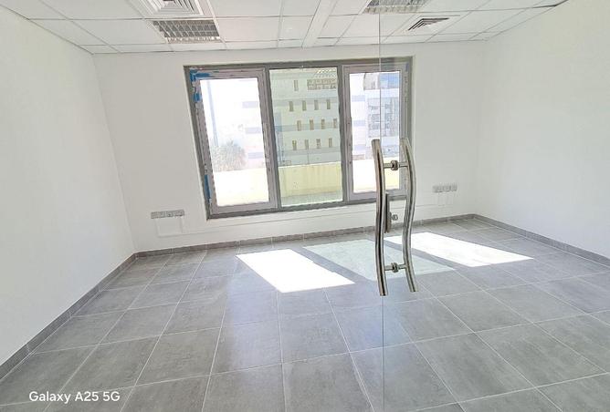 51323001 - Property Image 3