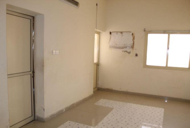 992272 - Property Image 2