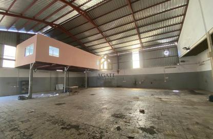 Warehouse - Studio - 2 Bathrooms for rent in Salmabad - Central Governorate