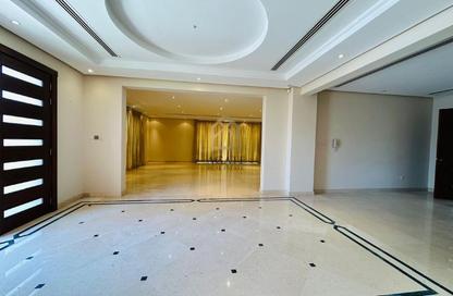 Villa - 5 Bedrooms - 7 Bathrooms for rent in Janabiya - Northern Governorate
