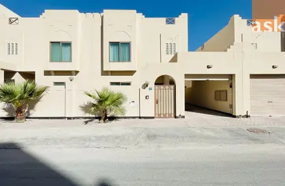 Apartment - 3 Bedrooms - 4 Bathrooms for rent in Al Juffair - Capital Governorate