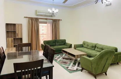 Apartment - 3 Bedrooms - 4 Bathrooms for rent in Mahooz - Manama - Capital Governorate