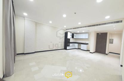 Apartment - 3 Bedrooms - 2 Bathrooms for sale in Janabiya - Northern Governorate