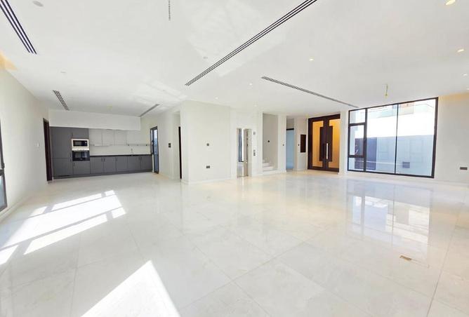 995540 - Property Image 2