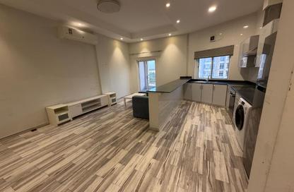 Apartment - 2 - 2 for rent in Ghuraifah (Old Juffair) - Manama - Capital Governorate