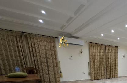Villa - 3 Bedrooms - 4 Bathrooms for rent in Busaiteen - Muharraq Governorate