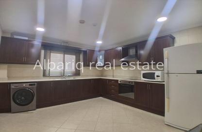 Apartment - 2 Bedrooms - 2 Bathrooms for rent in Busaiteen - Muharraq Governorate