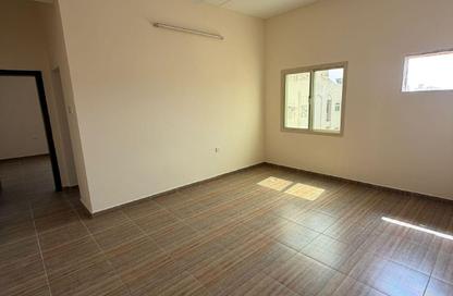 Apartment - 2 Bedrooms - 2 Bathrooms for rent in Budaiya - Northern Governorate