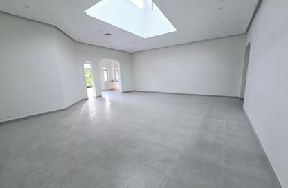 Villa - 4 Bedrooms - 4 Bathrooms for rent in Saar - Northern Governorate