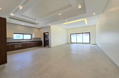 Bulk Rent Unit - Studio - 5 Bathrooms for rent in Salmaniya - Manama - Capital Governorate