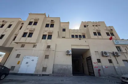 شقة - 3 غرف نوم - 2 حمامات للايجار في القضيبية - المنامة - محافظة العاصمة