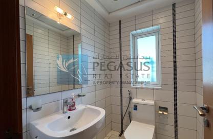 Apartment - 1 Bedroom - 2 Bathrooms for rent in Sanabis - Manama - Capital Governorate