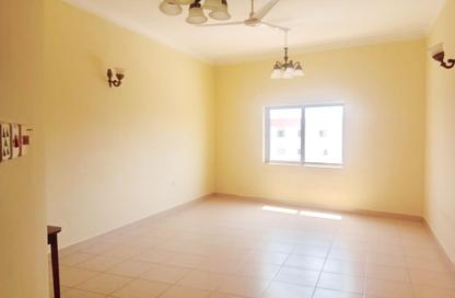 Apartment - 2 Bedrooms - 2 Bathrooms for rent in Muharraq - Muharraq Governorate